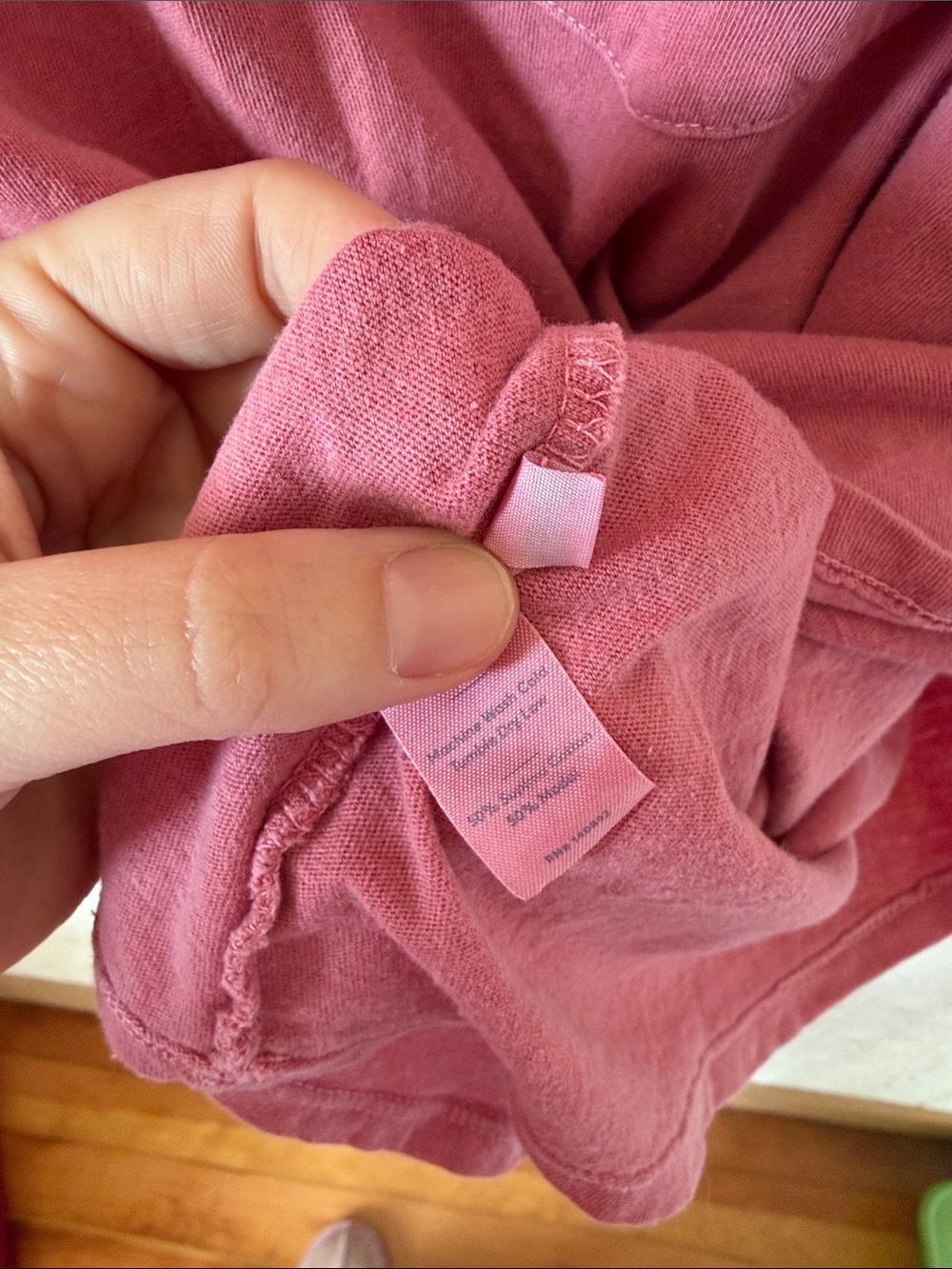 Marine Layer Boyfriend Crew Tee in Holly Berry Size L - Picture 5 of 6